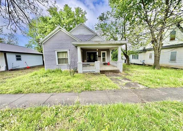 Property at 508 Andrick St, Fort Scott, KS 66701, 2 beds, 1 bath