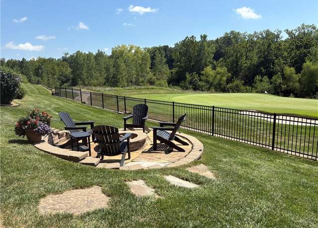 Property at 18065 W 94th St, Lenexa, KS 66219, 3 beds, 3 baths
