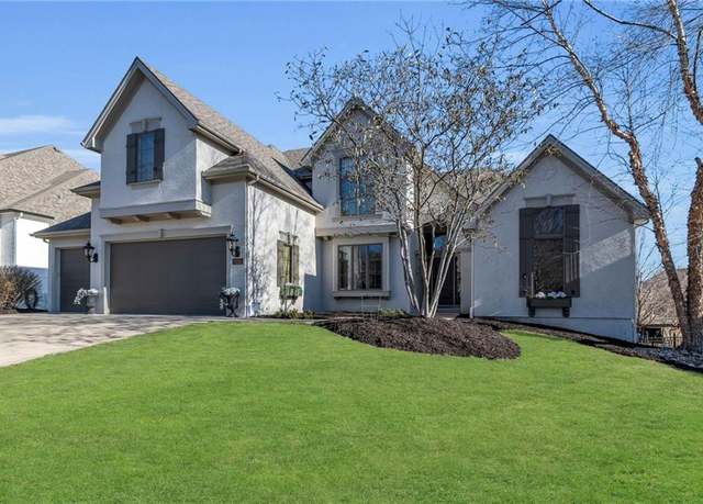 Property at 9411 NE 91st Ter, Kansas City, MO 64157, 6 beds, 4.5 baths