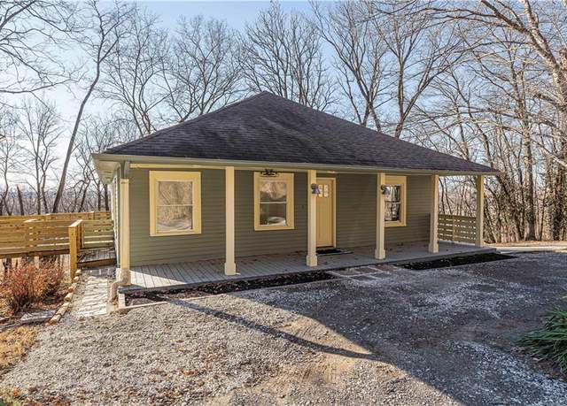 Property at 17800 N Bluff Rd, Weston, MO 64098, 2 beds, 2 baths