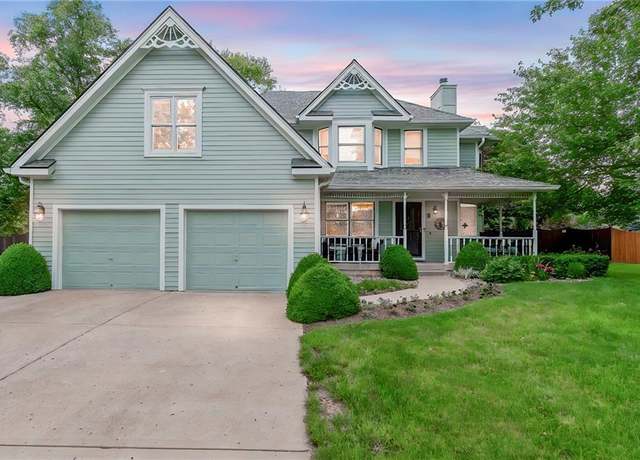 Property at 16 Timber Creek Dr, Platte City, MO 64079, 4 beds, 3.5 baths