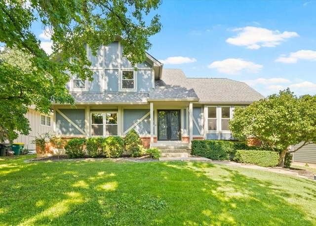 Property at 7808 Long Ave, Lenexa, KS 66216, 5 beds, 2.5 baths