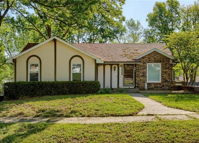 Property at 901 Dunwich Dr, Liberty, MO 64068, 3 beds, 2 baths