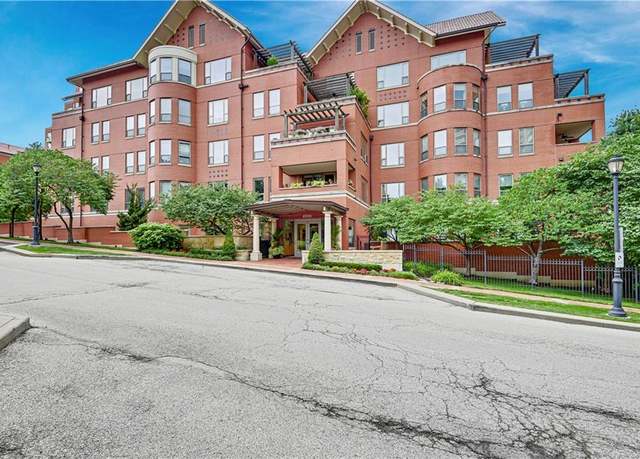 Property at 4900 Central St #104, Kansas City, MO 64112, 2 beds, 2 baths