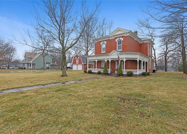 Property at 506 S Birch Ave, Plattsburg, MO 64477, 5 beds, 2 baths