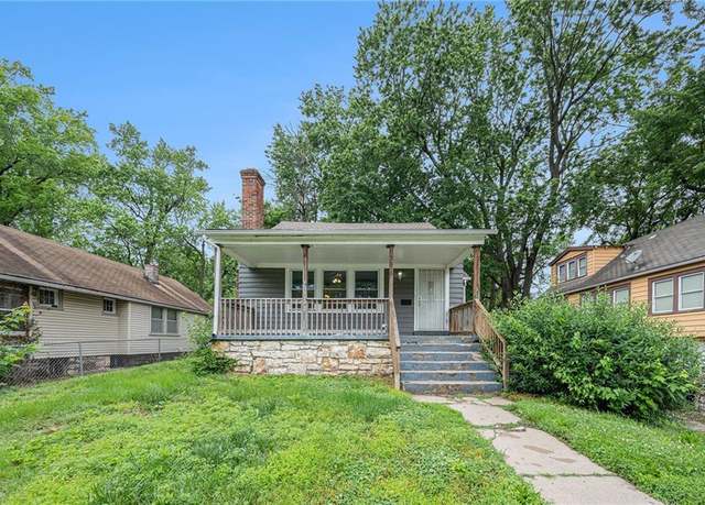 Property at 5610 Michigan Ave, Kansas City, MO 64130, 4 beds, 1 bath