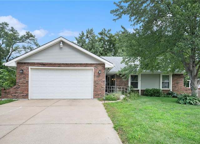 Property at 1806 N Lazy Branch Rd, Independence, MO 64058, 3 beds, 3 baths