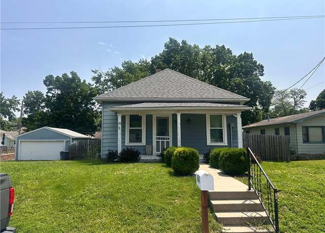 Property at 804 N Iowa St, Olathe, KS 66061, 2 beds, 1 bath