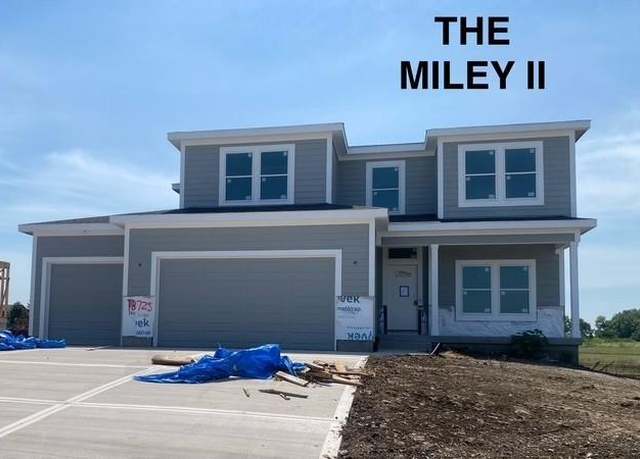 Property at 18725 W 193rd St, Spring Hill, KS 66083, 4 beds, 3.5 baths