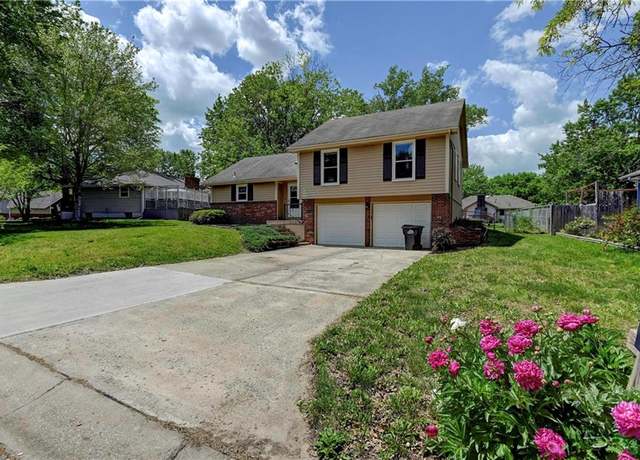 Property at 1205 SW 20th St, Blue Springs, MO 64015, 4 beds, 3 baths