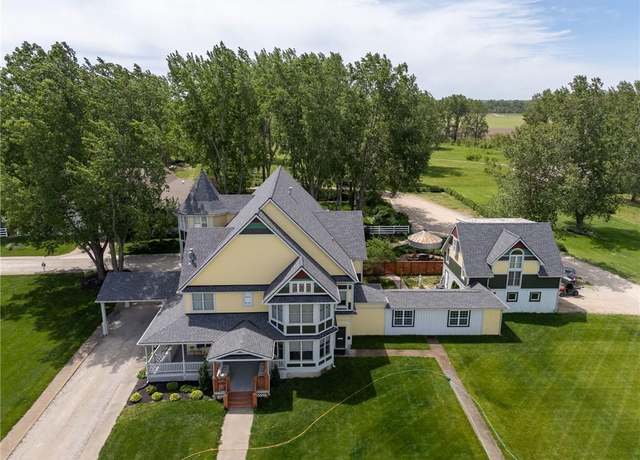 Property at 1431 N 1900 Rd, Lawrence, KS 66044, 12 beds, 17 baths