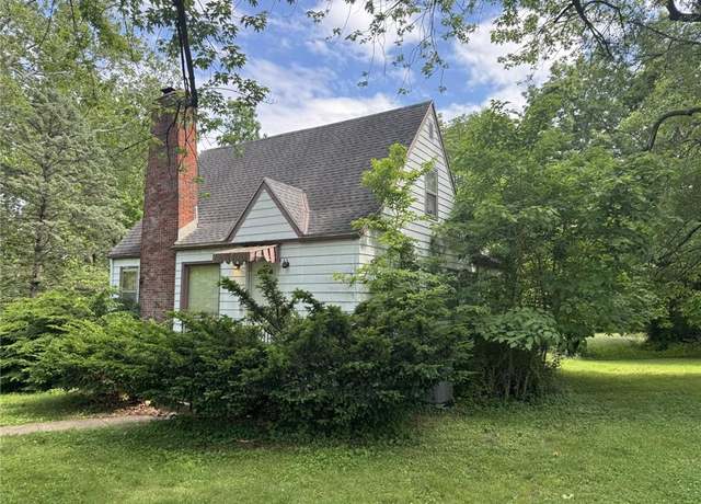 Property at 10305 E 70th Ter, Raytown, MO 64133, 4 beds, 3 baths