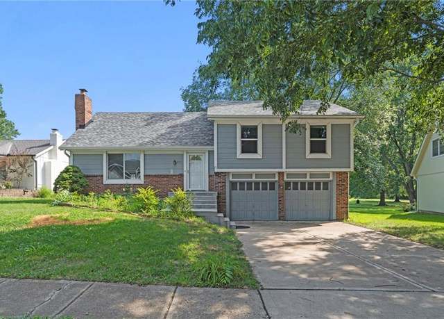 Property at 2311 W Sage Cir, Olathe, KS 66061, 3 beds, 3 baths