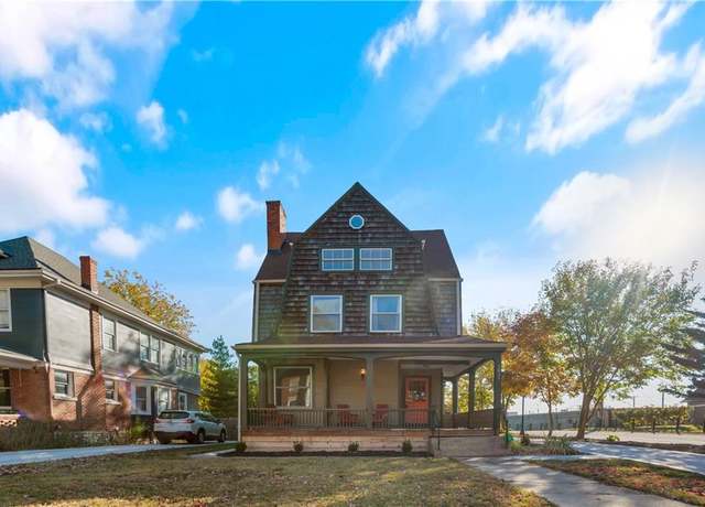 Property at 3833 Wyandotte St, Kansas City, MO 64111, 4 beds, 3.5 baths