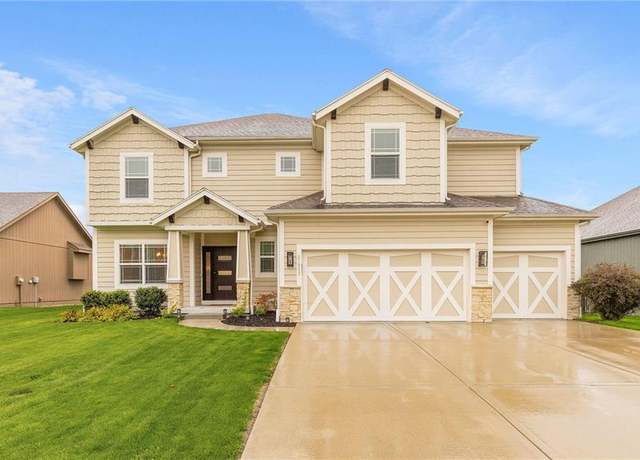 Property at 21855 W 176th Ter, Olathe, KS 66062, 5 beds, 4.5 baths