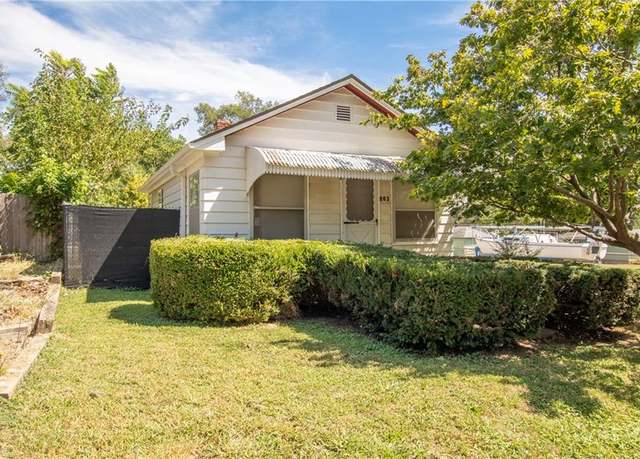 Property at 203 and 209 S Hunter St, Independence, MO 64050, 2 beds, 1 bath
