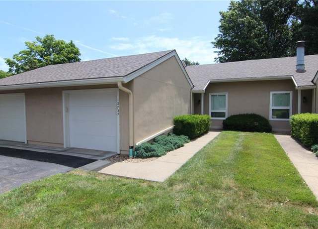 Property at 12733 W 108th Pl, Overland Park, KS 66210, 2 beds, 1.5 baths