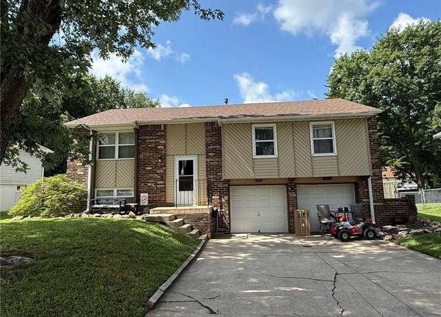 Property at 1512 N Blue Mills Rd, Independence, MO 64056, 3 beds, 2.5 baths