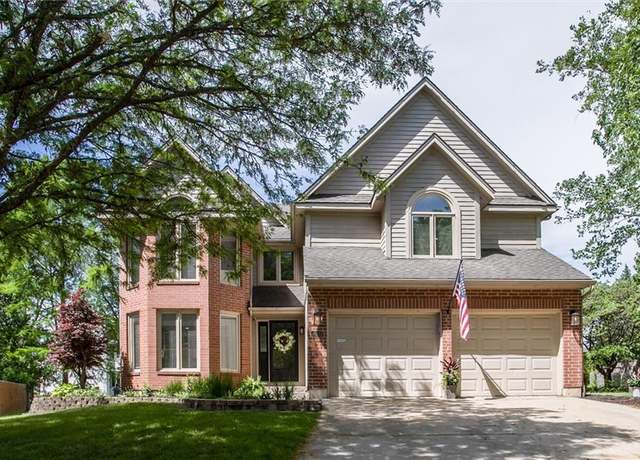 Property at 4837 W 121st St, Overland Park, KS 66209, 4 beds, 3.5 baths