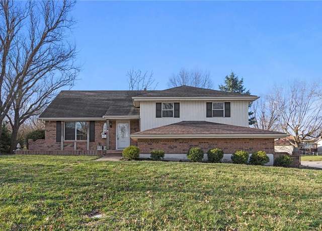 Property at 100 SE Sherri Ln, Blue Springs, MO 64014, 4 beds, 3 baths