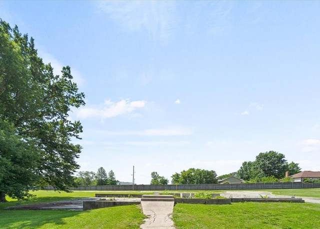 Property at 2205 Mission Rd, Harrisonville, MO 64701
