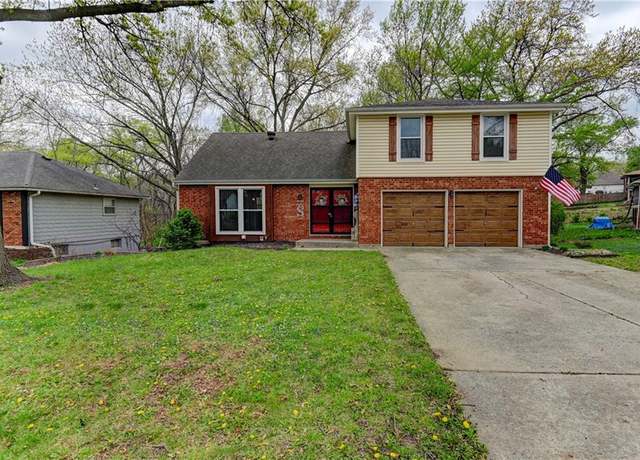 Property at 6606 NW Quail Run Dr, Parkville, MO 64152, 4 beds, 2.5 baths