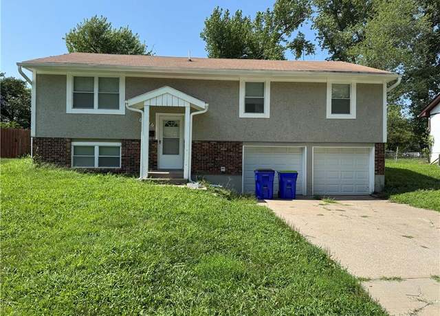 Property at 6206 E 140th Ter, Grandview, MO 64030, 4 beds, 2 baths
