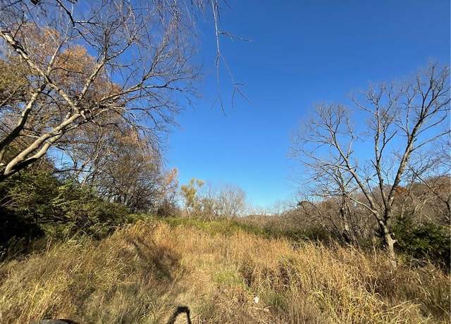 Property at 4816 Blue Ridge Cutoff St, Kansas City, MO 64133