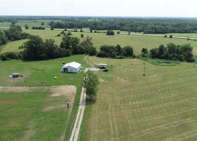 Property at 8889 NE 52 Hwy, Windsor, MO 65360, 3 beds, 1 bath