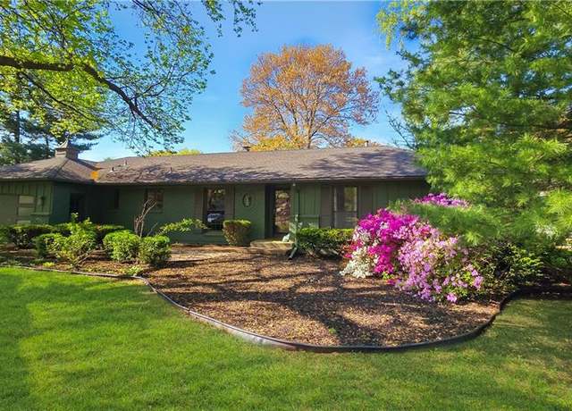 Property at 410 Glen Arbor Rd, Kansas City, MO 64114, 4 beds, 2.5 baths