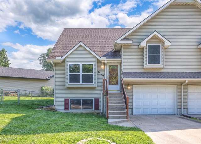 Property at 2329 Twin Oaks Dr, Harrisonville, MO 64701, 4 beds, 2 baths