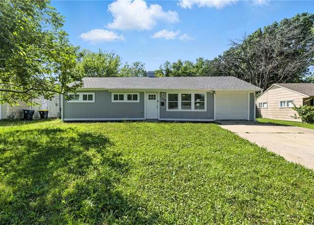 Property at 7700 E 110th St, Kansas City, MO 64134, 3 beds, 2 baths
