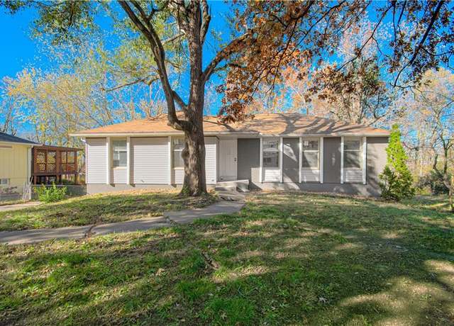 Property at 328 Virginia Rd, Excelsior Springs, MO 64024, 3 beds, 3 baths