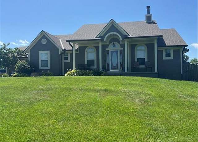 Property at 17809 E 171st St, Pleasant Hill, MO 64080, 3 beds, 3 baths