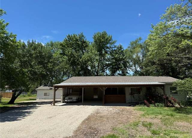 Property at 116 N 14th St, Burlington, KS 66839, 3 beds, 1.5 baths