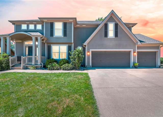 Property at 8129 NE 97th Ter, Kansas City, MO 64157, 4 beds, 2.5 baths
