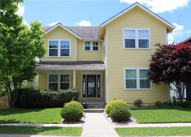 Property at 3155 SW Gardenia St, Lee's Summit, MO 64081, 5 beds, 4.5 baths