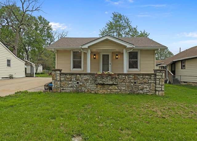 Property at 4433 N Jackson Ave, Kansas City, MO 64117, 2 beds, 1 bath