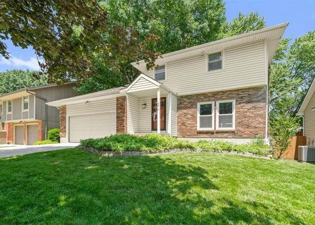 Property at 16212 W 126th Ter, Olathe, KS 66062, 2 beds, 2.5 baths
