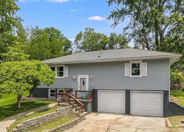 Property at 20104 E 13th St, Independence, MO 64057, 3 beds, 2 baths