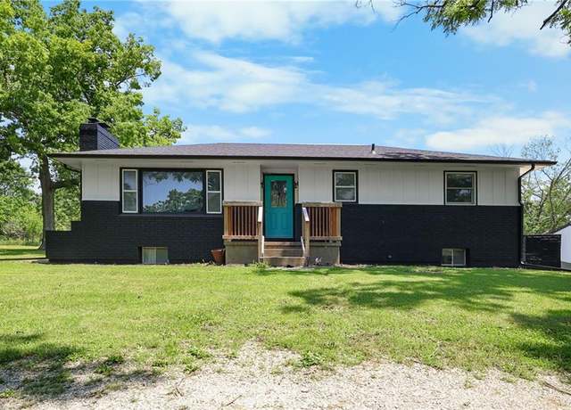 Property at 39103 New Lancaster Rd, Lacygne, KS 66040, 2 beds, 1 bath