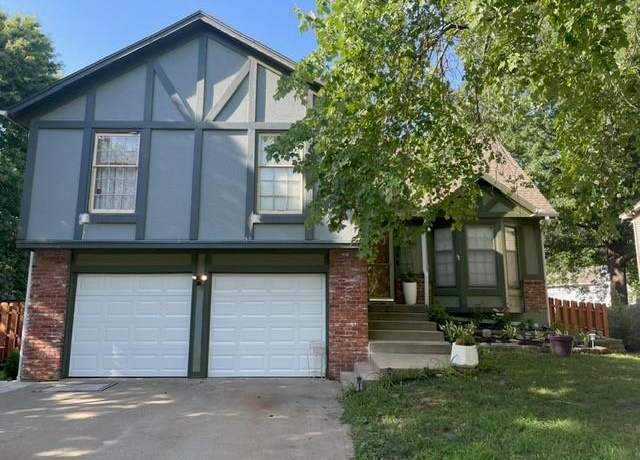 Property at 16128 W 125th Pl, Olathe, KS 66062, 4 beds, 3 baths