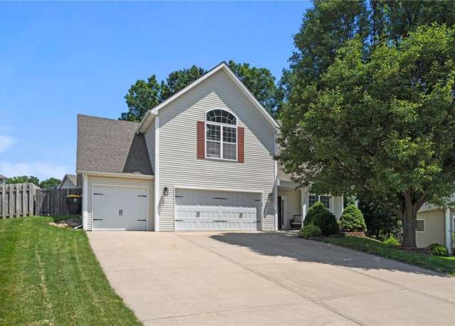 Property at 1308 NW 74th Ter, Kansas City, MO 64118, 3 beds, 2.5 baths
