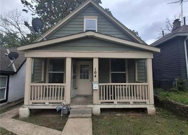 Property at 104 S 13th St, Kansas City, KS 66102, 2 beds, 1 bath