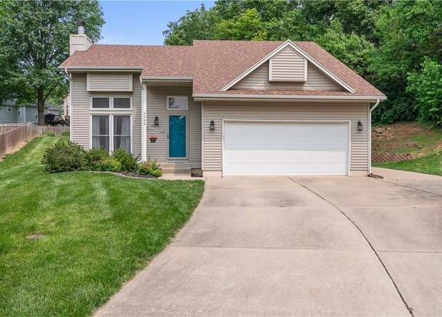 Property at 3300 Aztec Ct, Independence, MO 64057, 3 beds, 3 baths