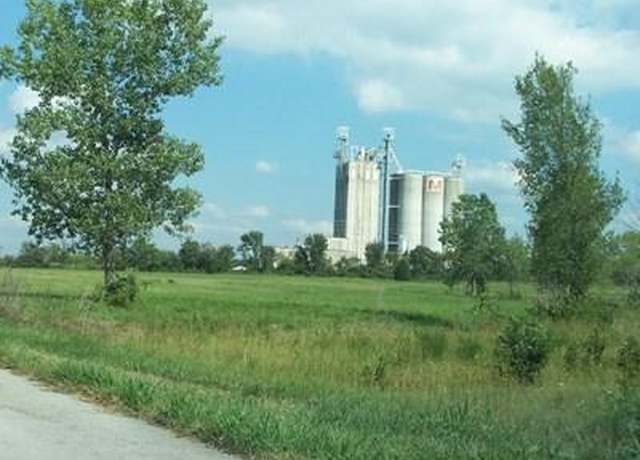 Property at 1610 Rd S, Nevada, MO 64772