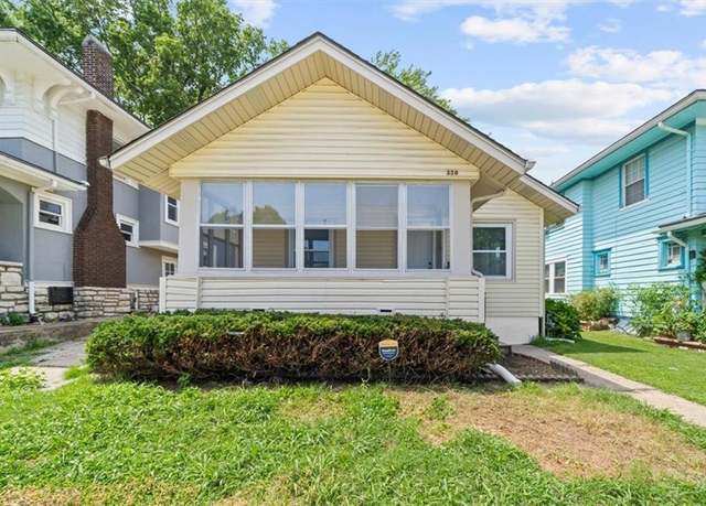 Property at 330 N Chelsea Ave, Kansas City, MO 64123, 2 beds, 1.5 baths