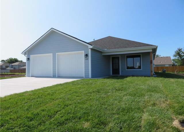 Property at 902 2nd St, Perry, KS 66073, 3 beds, 2 baths