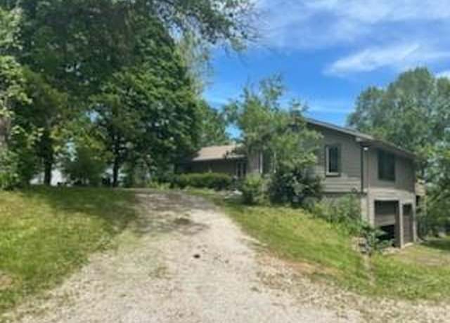 Property at 1131 Bill Johnson Rd, Independence, MO 64056, 3 beds, 2.5 baths