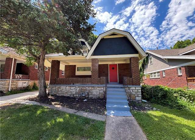 Property at 1835 E 68th Ter, Kansas City, MO 64132, 4 beds, 1.5 baths